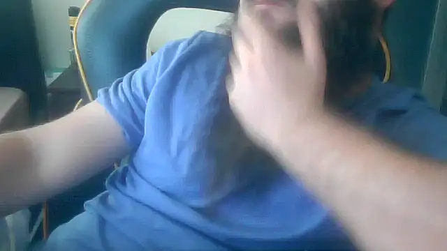 Snapshot of LondonMan1988 chatting on September 23, 2025, 11:46 am LondonMan1988 online show from September 23, 2025, 11:46 am