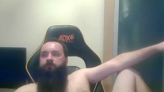 Snapshot of LondonMan1988 chatting on October 10, 2025, 8:52 pm LondonMan1988 online show from October 10, 2025, 8:52 pm