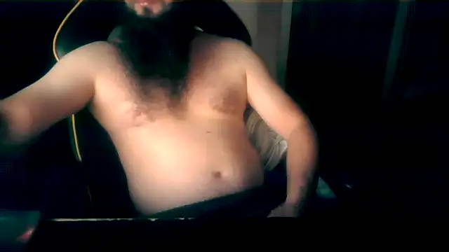 Snapshot of LondonMan1988 chatting on April 23, 2026, 7:05 pm LondonMan1988 online show from April 23, 2026, 7:05 pm