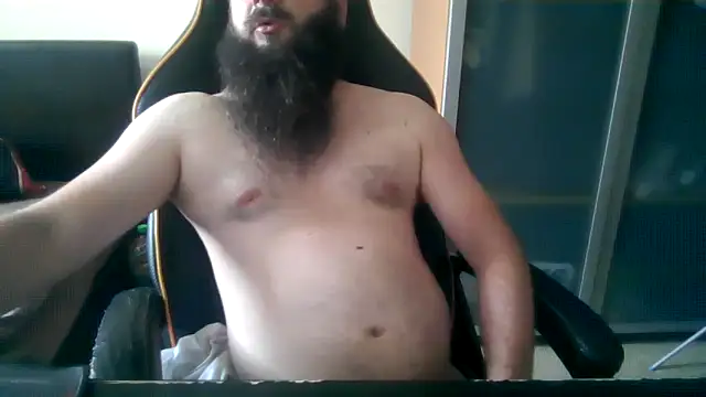 Snapshot of LondonMan1988 chatting on May 29, 2026, 6:44 am LondonMan1988 online show from May 29, 2026, 6:44 am
