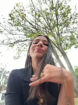 Snapshot of -juicy_ chatting on February 8, 2026, 9:29 pm -juicy online show from February 8, 2026, 9:29 pm