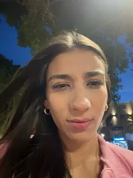 Snapshot of -juicy_ chatting on July 21, 2026, 11:40 pm -juicy online show from July 21, 2026, 11:40 pm