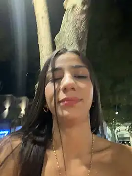 Snapshot of -juicy_ chatting on August 2, 2026, 11:58 pm -juicy online show from August 2, 2026, 11:58 pm
