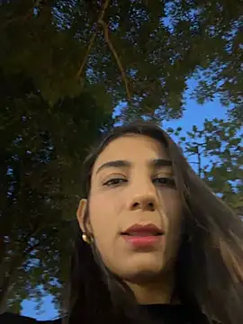 Snapshot of -juicy_ chatting on August 7, 2026, 11:29 pm -juicy online show from August 7, 2026, 11:29 pm