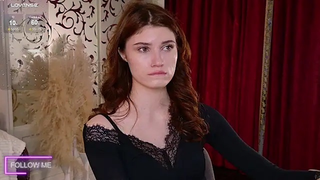 Angell Wild online show from November 8, 2025, 1:33 pm