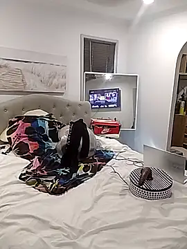 iamthepublickmasterbater online show from October 19, 2025, 10:32 pm