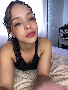 Yasmin777  online show from September 24, 2025, 6:33 pm