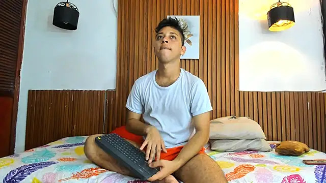 David niet online show from September 29, 2025, 5:29 pm