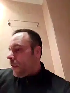 Snapshot of manchego85 chatting on November 9, 2025, 1:15 am manchego85 online show from November 9, 2025, 1:15 am