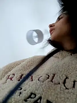 Snapshot of CandyFoxter_ chatting on November 7, 2025, 8:58 am CandyFoxter online show from November 7, 2025, 8:58 am