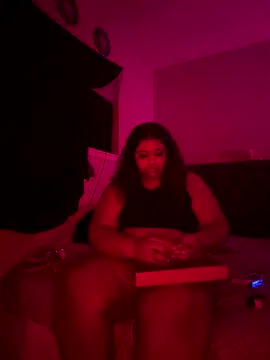 1n0nlythroat online show from October 7, 2025, 2:20 am