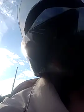 Snapshot of _Alaskamisa chatting on October 12, 2025, 9:25 pm Alaskamisa online show from October 12, 2025, 9:25 pm