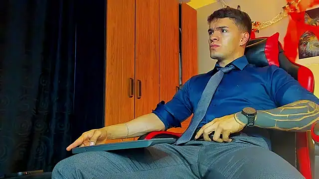 ALPHA DOMINUS  online show from October 20, 2025, 3:29 am