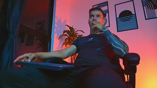 ALPHA DOMINUS  online show from April 15, 2026, 10:22 am