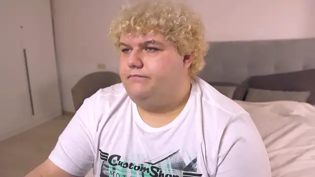 Riven Miller online show from September 14, 2025, 9:36 pm