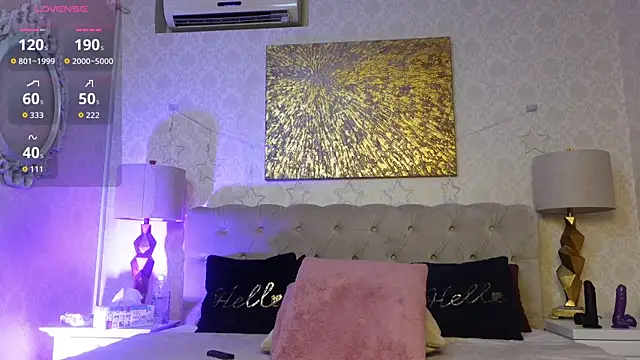 Foxy Amber online show from September 17, 2025, 4:14 am