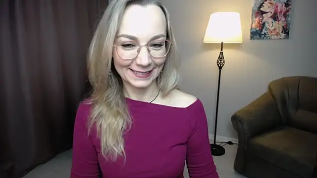 Ava Elior online show from November 16, 2025, 5:57 am