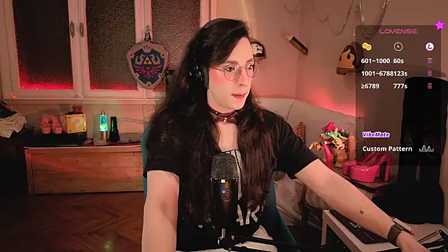 Zesty Peach online show from June 23, 2026, 4:27 pm
