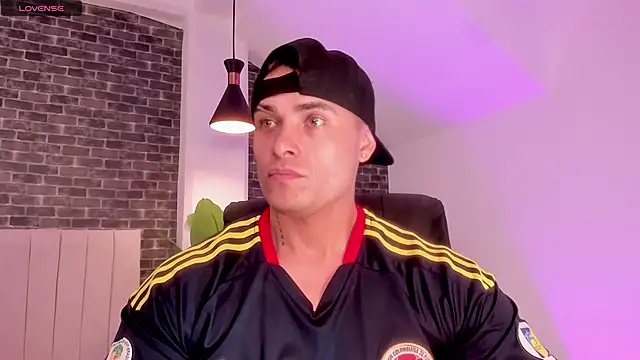 connorsmiith online show from March 10, 2026, 12:10 pm