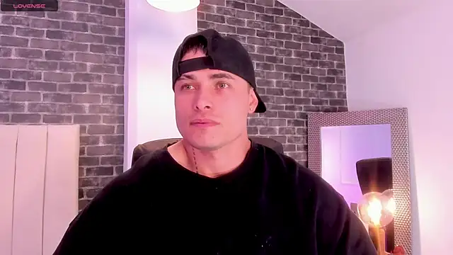 connorsmiith online show from March 21, 2026, 1:05 pm