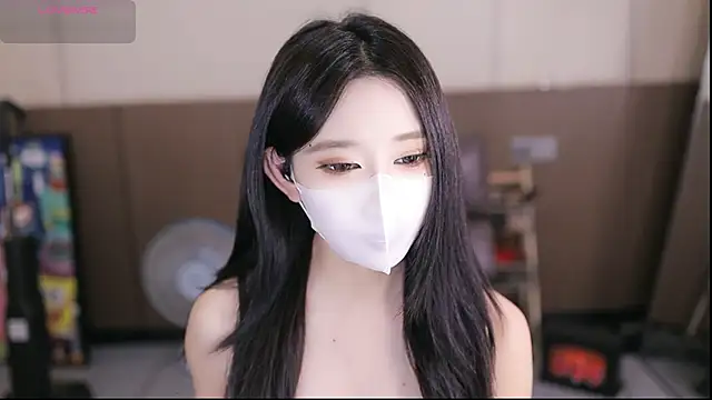 Snapshot of yaya_1888 chatting on September 15, 2025, 1:44 pm yaya 1888 online show from September 15, 2025, 1:44 pm