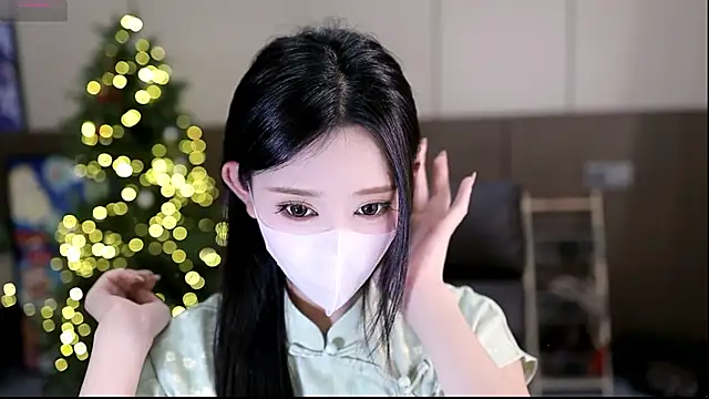 Snapshot of yaya_1888 chatting on November 9, 2025, 12:14 pm yaya 1888 online show from November 9, 2025, 12:14 pm