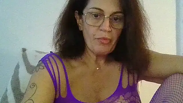 RubyyRosee online show from October 20, 2025, 1:44 pm