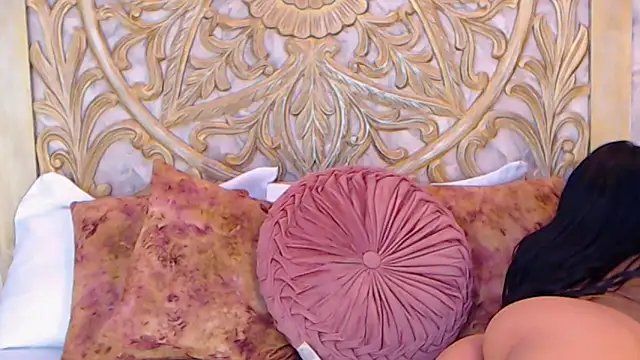 MelodyCarsson online show from November 14, 2025, 12:04 pm