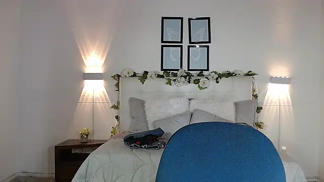 Snapshot of Megan_05_ chatting on September 26, 2025, 6:01 pm Megan 05 online show from September 26, 2025, 6:01 pm