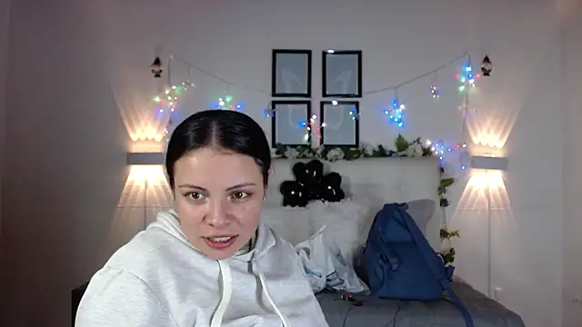 Snapshot of Megan_05_ chatting on February 2, 2026, 7:01 pm Megan 05 online show from February 2, 2026, 7:01 pm