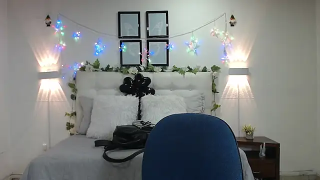Snapshot of Megan_05_ chatting on May 11, 2026, 7:22 pm Megan 05 online show from May 11, 2026, 7:22 pm