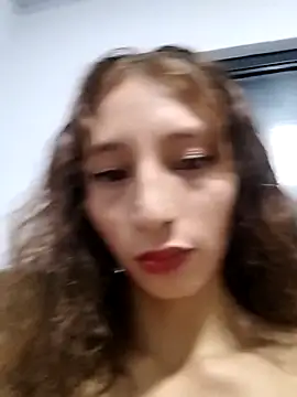 amelie sex online show from March 31, 2026, 11:27 pm