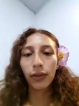 amelie sex online show from April 15, 2026, 6:04 pm