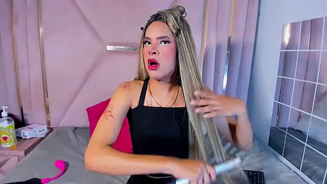 jazmin waked online show from September 15, 2025, 3:17 am