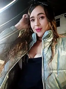 miss berlyn online show from October 11, 2025, 1:49 am