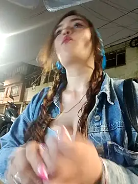 miss berlyn online show from December 21, 2025, 2:51 am