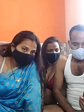 hot plak online show from November 18, 2025, 4:55 pm