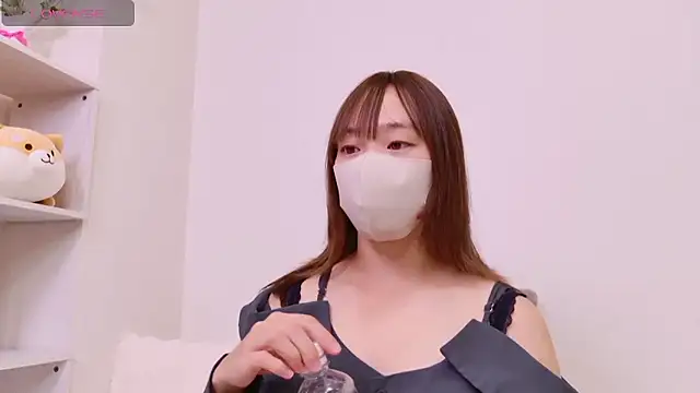 mitsuri chan love online show from November 4, 2025, 5:34 pm