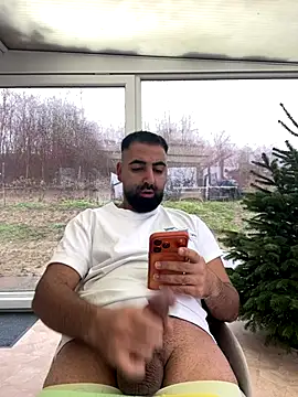 Snapshot of bignasthairy chatting on December 20, 2025, 10:11 am bignasthairy online show from December 20, 2025, 10:11 am