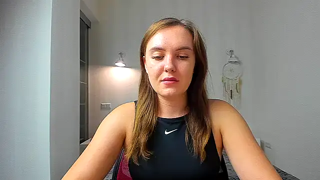 EmmaNorman online show from September 15, 2025, 6:19 pm