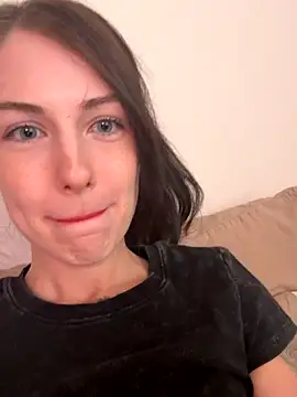 alwaysapril online show from September 21, 2025, 9:16 pm