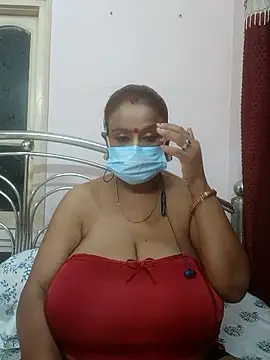 Snapshot of Barna_Love chatting on June 13, 2026, 6:17 pm Barna Love online show from June 13, 2026, 6:17 pm