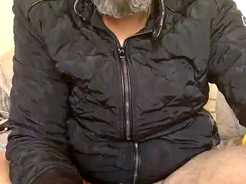 CaiBull online show from March 3, 2026, 10:32 am