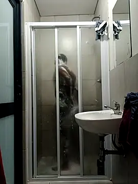 Snapshot of Xyz1232 chatting on December 22, 2025, 8:28 pm Xyz1232 online show from December 22, 2025, 8:28 pm