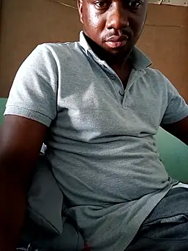 Snapshot of Xyz1232 chatting on January 13, 2026, 2:11 pm Xyz1232 online show from January 13, 2026, 2:11 pm