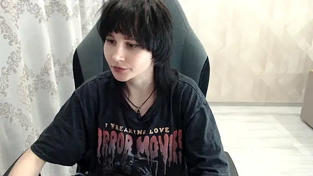 MistyDark online show from October 14, 2025, 9:32 am