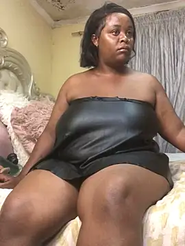 KINKYBOOTI22 online show from April 1, 2026, 12:33 am