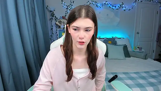 Zoe Vee online show from October 23, 2025, 3:28 am