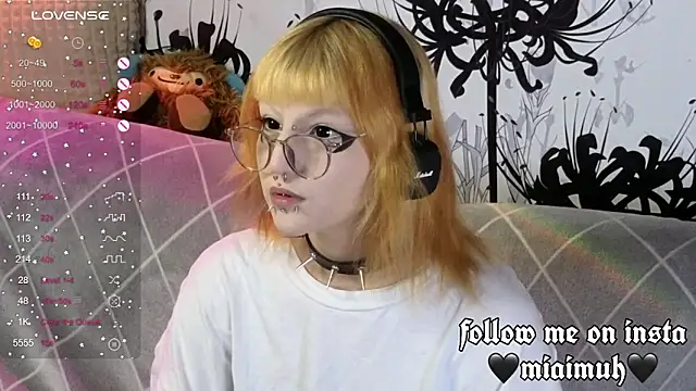 Snapshot of mia__yui chatting on September 9, 2025, 2:00 am mia yui online show from September 9, 2025, 2:00 am