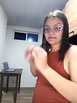 stivenlujan69 online show from September 12, 2025, 12:55 am